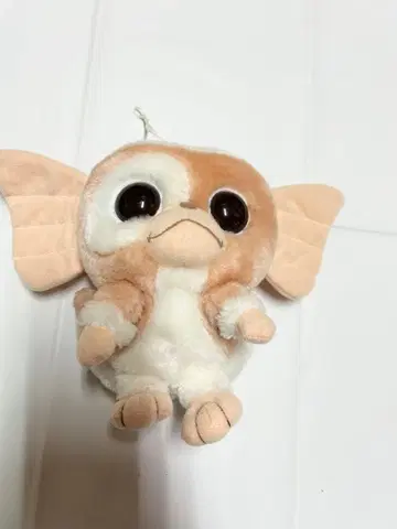 그렘린 귀여운 봉제 인형 베이지
