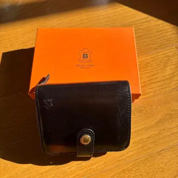 BELLIES YORK 이단 접이식 지갑 블랙
