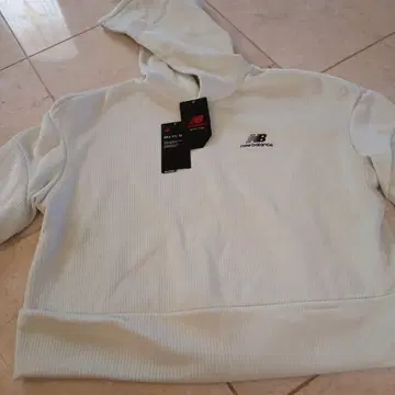 미사용 새상품 하자품 new balance 릴랙스 핏 후드티 연두색