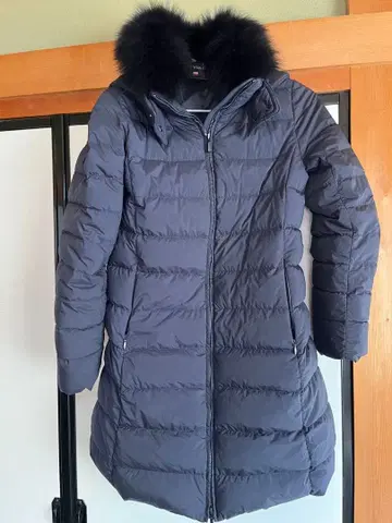 UNTITLED 후드 부착 롱 다운 자켓 네이비