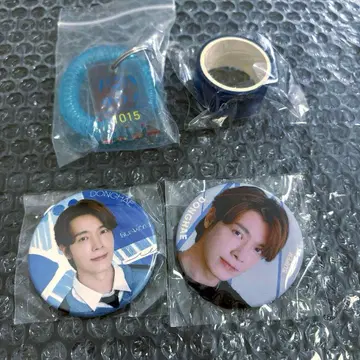 super junior 캡슐 토이 동해 사우나 키링 캔뱃지