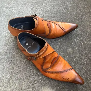 [ 토네이도 마트 ] 스트랩 부착 드레스 슈즈 브라운