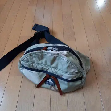 Gregory 바디백 카키 새상품급!