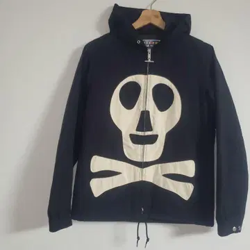 MIGHTY-MAC x BEAMS 별주 스컬 보트 후드티