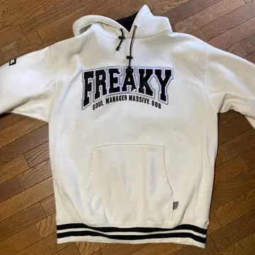 FREAKY 화이트 후드 부착 후드티 B계 스트릿 래퍼 90s