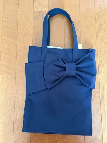 제인 마플 리본 포함 네이비 토트백
