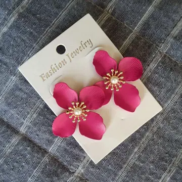 새상품 꽃 다이컷 귀걸이