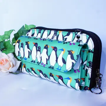 라미네이티드 W 손잡이 앞 포켓 부착 와이드 지갑 가방 (미니백) 펭귄