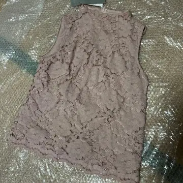 새상품 내추럴 뷰티 레이스 티셔츠 일본제