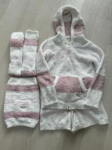 젤라피케 룸웨어 세트