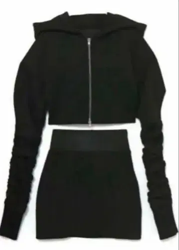 블랙 크롭 후드티 meltthelady