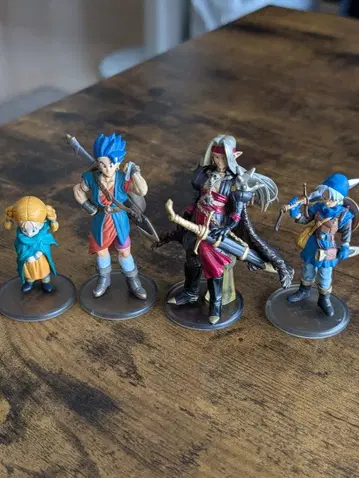 드래곤 퀘스트 캐릭터 피규어 컬렉션 4체 세트