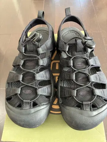 KEEN NEWPORT H2 (블랙)