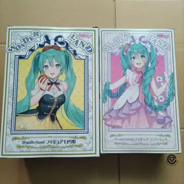 Wonderland 하츠네 미쿠 피규어 2체 세트