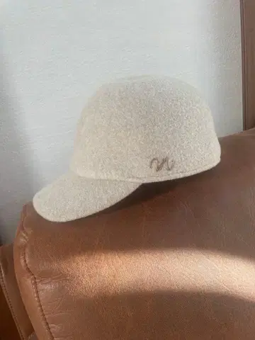 Nuance 베이지 울 캡 M 사이즈