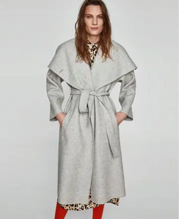 ZARA 롱 코트 M 사이즈