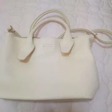 화이트 가죽풍 토트백