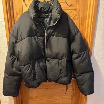 G.O.C. 블랙 다운풍 자켓