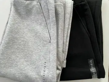 유니클로 드라이 맨투맨 커브 팬츠 2 점