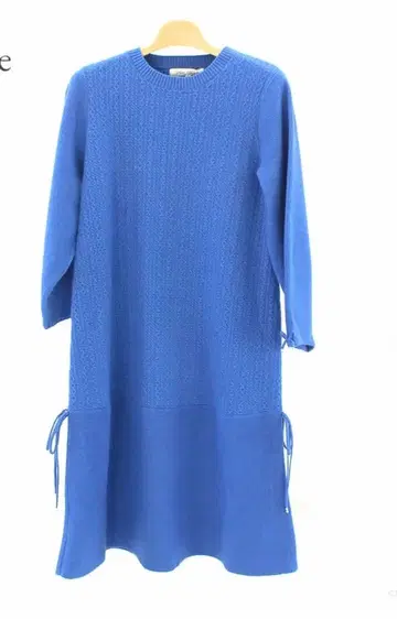 슈퍼 뷰티 새상품급 케이블 짜임 니트 파란색 롱 원피스 사이즈 44