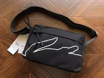 Lacoste 블랙 숄더백