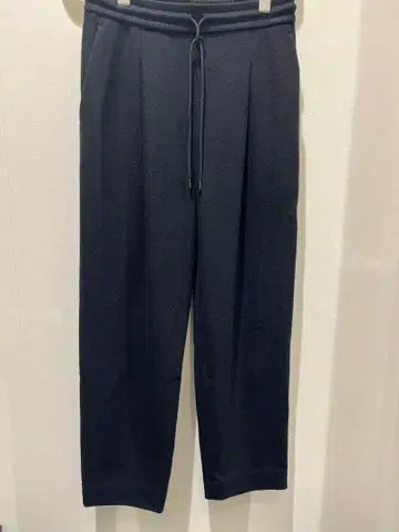 띠어리 럭스 미착용 드로우 스트링 턱 팬츠 38