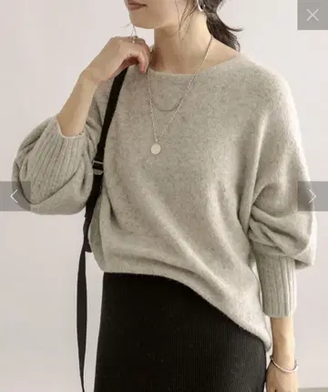 리브 드와 백 테일 와이드 니트