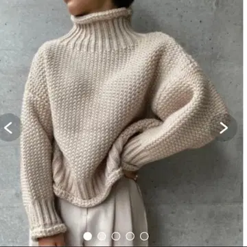 셀렉 모카 빅 슬리브 니트 내추럴