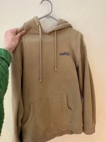 ciatre 베이지 후드티 후드 부착