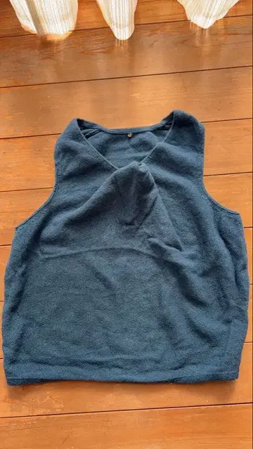 다크 블루 100% 울 니트 베스트