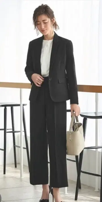 블랙 비즈니스 수트 셋업