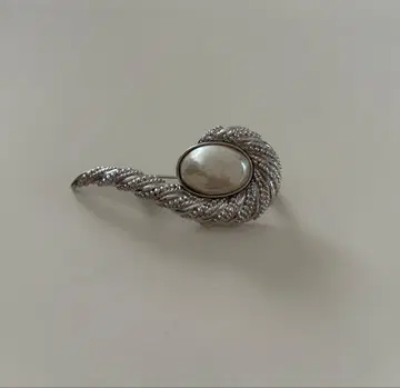 C'EST BIEN 펄 브로치