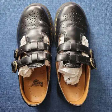 닥터마틴 멜리 제인 블랙