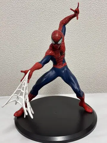 스파이더맨 피규어 웹 슬링