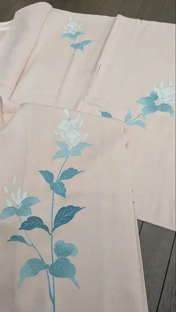 입학식 등에 호몬기 꽃무늬 살몬 핑크 순수 실크