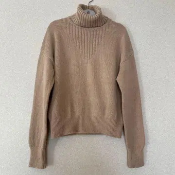 Lily Brown 릴리 브라운 니트 터틀넥