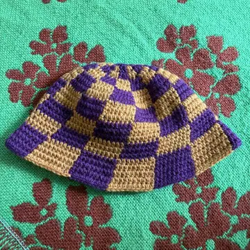 체크 무늬 니트 캡