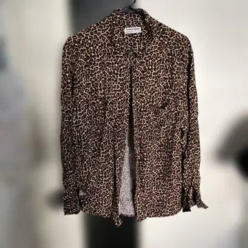 American Apparel 레오파드 무늬 셔츠 M 사이즈