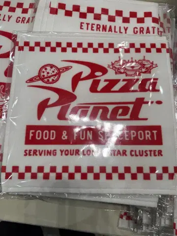 [ 미사용 새상품 ] 마루노우치 한정판 토이스토리 피자 플래닛 핸드 타월