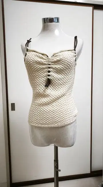 아이보리 뜨개질 뷔스티에 태슬 포함