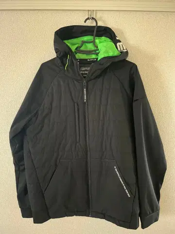 BURTLE 후드 부착 자켓 L 사이즈 블랙/그린
