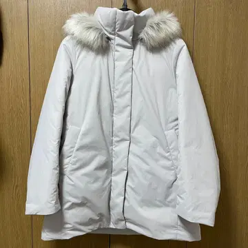 유니클로 하이브리드 다운 코트