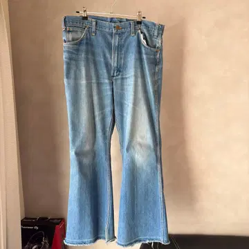 Wrangler 라이트 블루 부츠컷 데님