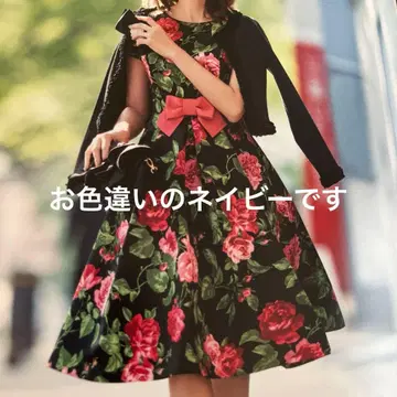 엠즈 그레이시 반팔 무릎 기장 원피스 (40)