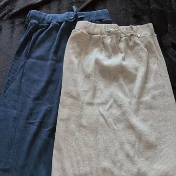 로리즈팜 1회 착용 새상품급 니트 롱 스커트 2장 세트