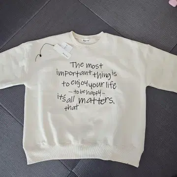 Alma Design 메시지 프린트 트레이닝복