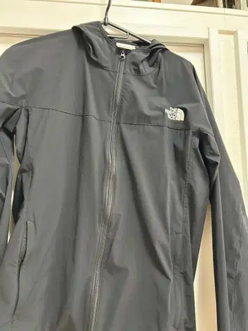 노스페이스 윈드 브레이커