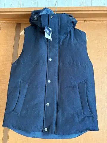 새상품 COMME CA COMMUNE 후드 부착 다운 베스트