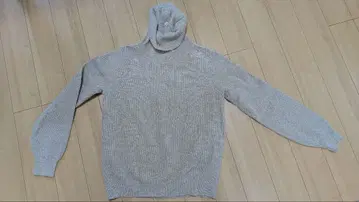 URBAN RESEARCH DOORS 그레이 터틀넥 스웨터