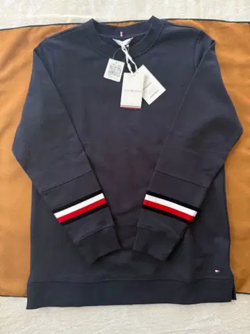 택 포함 미착용 타미힐피거 트레이너 네이비 사이즈 S